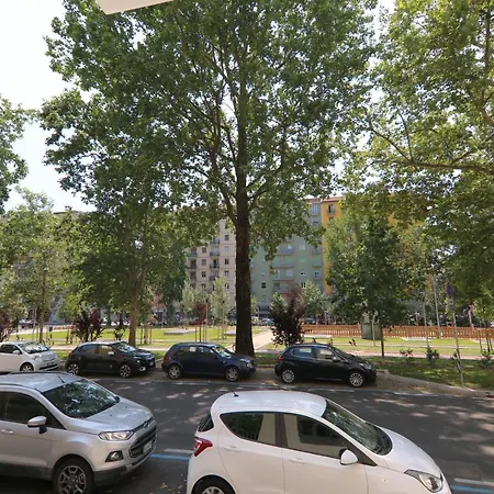 Casa Argonne アパート