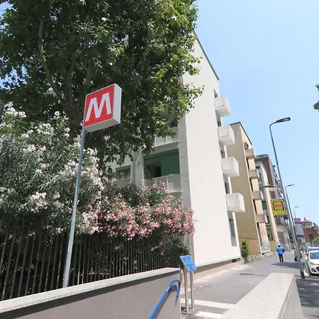 Casa Argonne アパート *